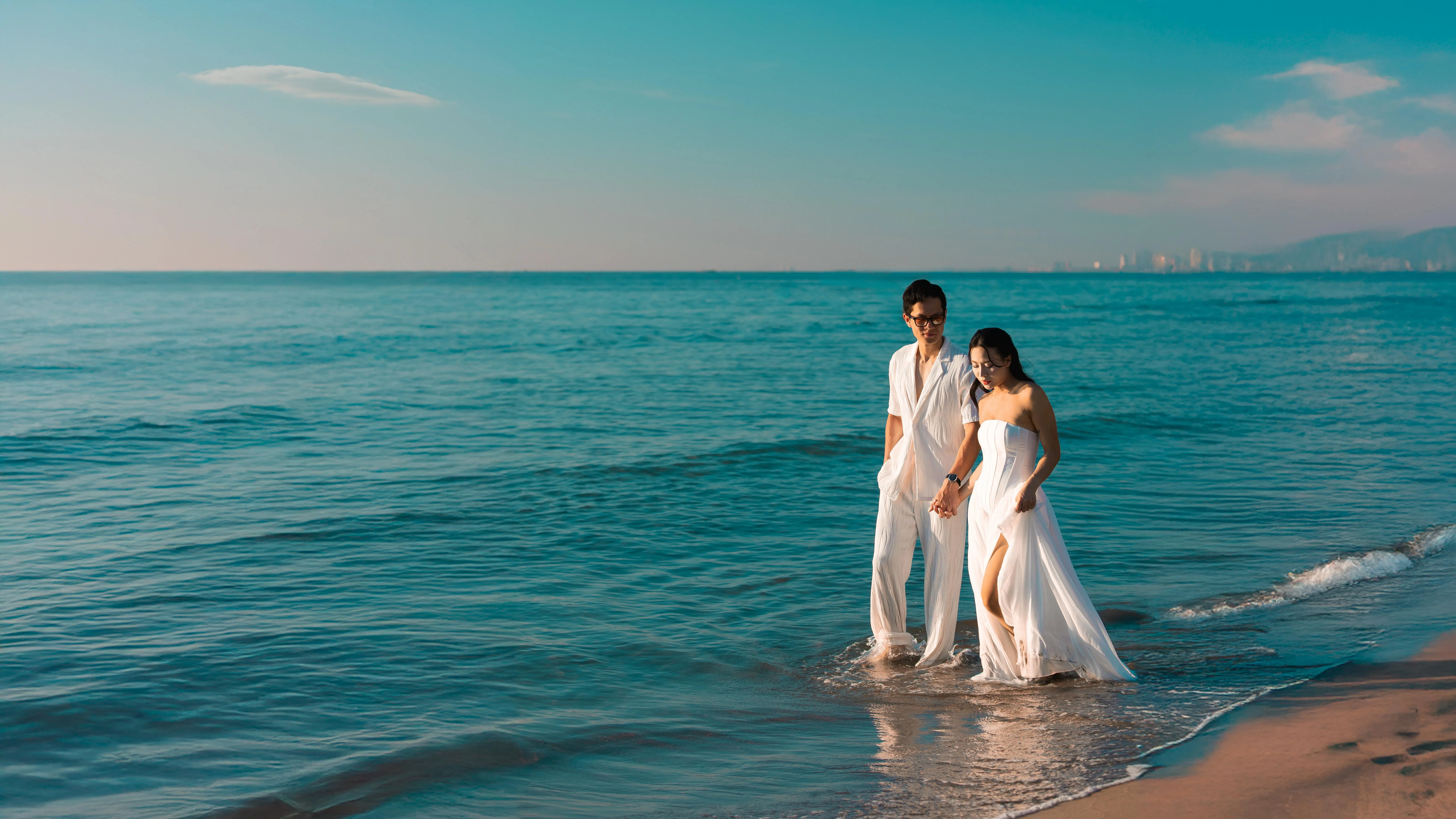 International Honeymoon Tour Packages for Bali, Maldives and Dubai