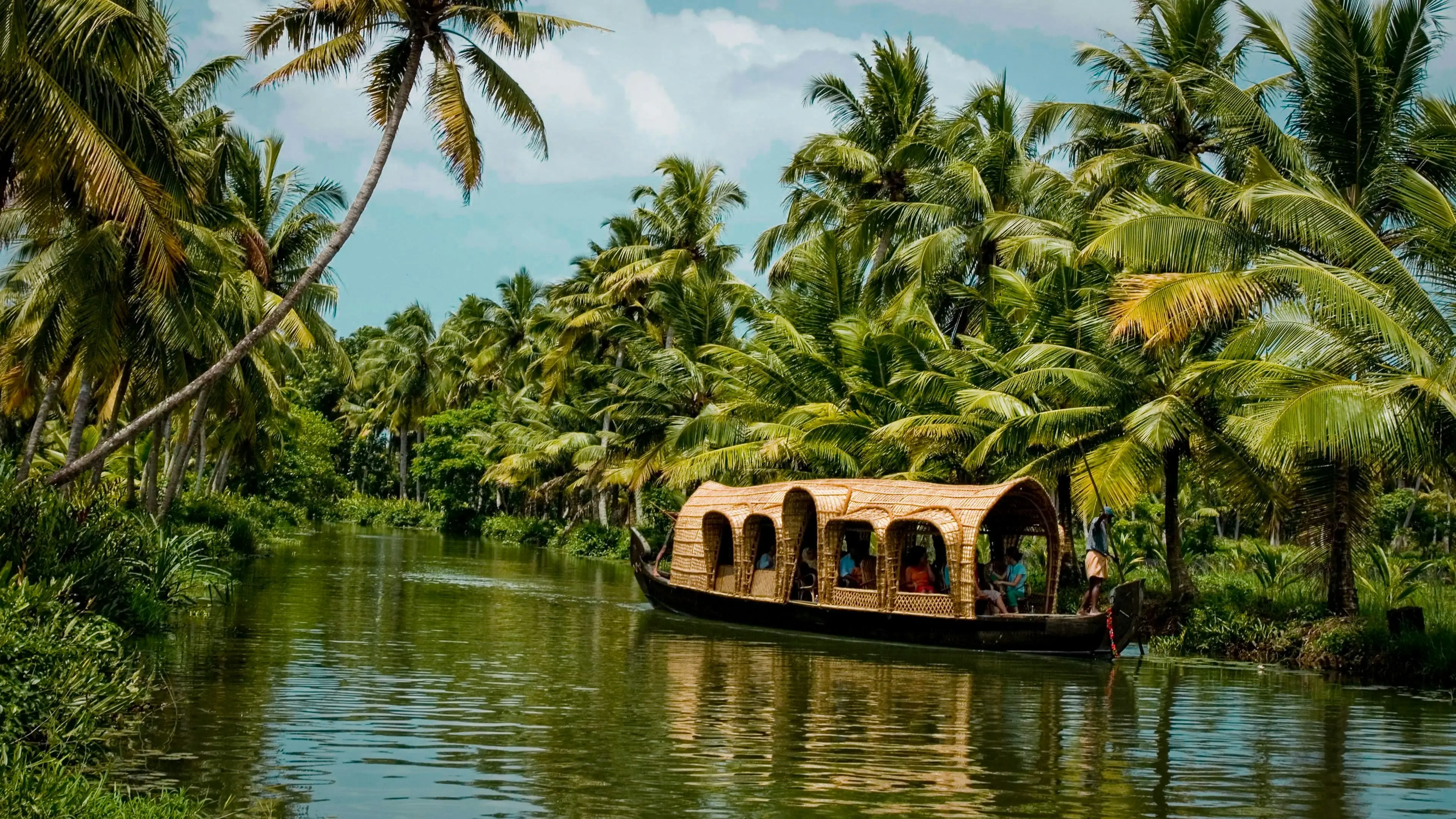 Kerala houseboat holiday packages